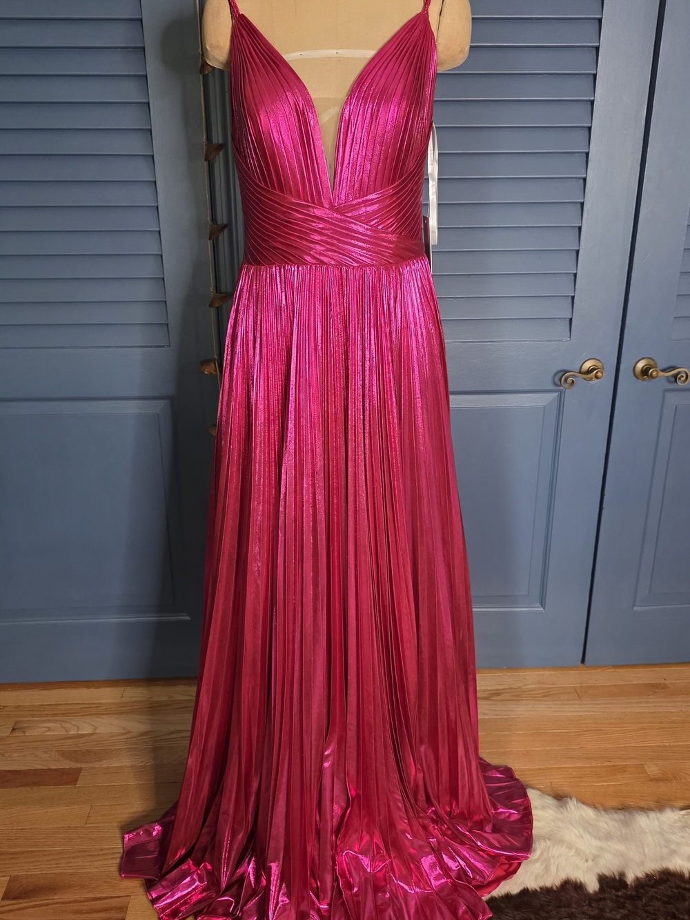 NWT Jovani Fuchsia Pleated Metallic A-Line Gown 43795 - Size 12 🌟